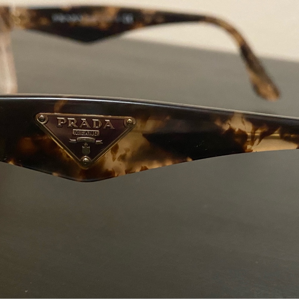 PRADA DESIGNER FRAMES WITH PRADA CASE - Picture 4 of 6